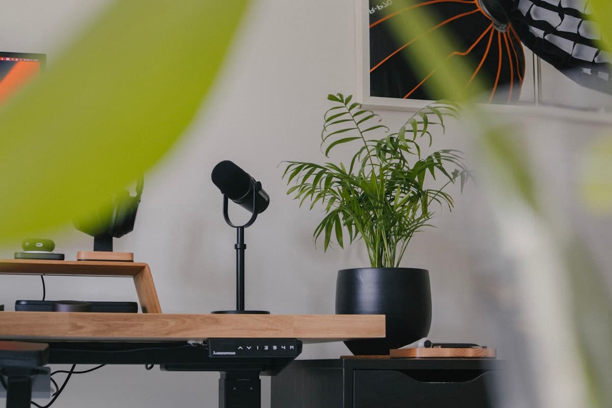 Studio Desk block-board oak