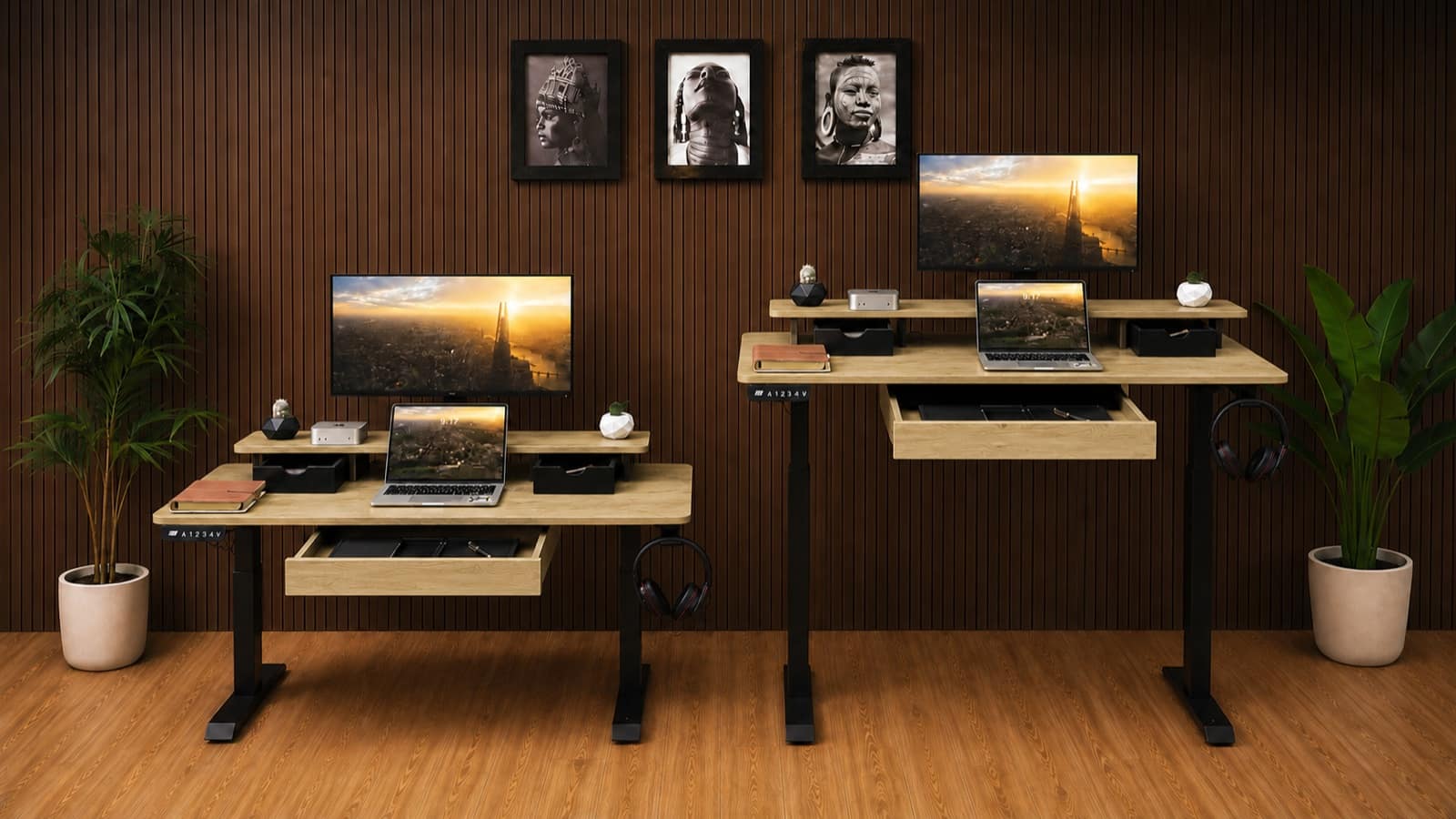 Ergolevel Pro in Golden Oak, black legs